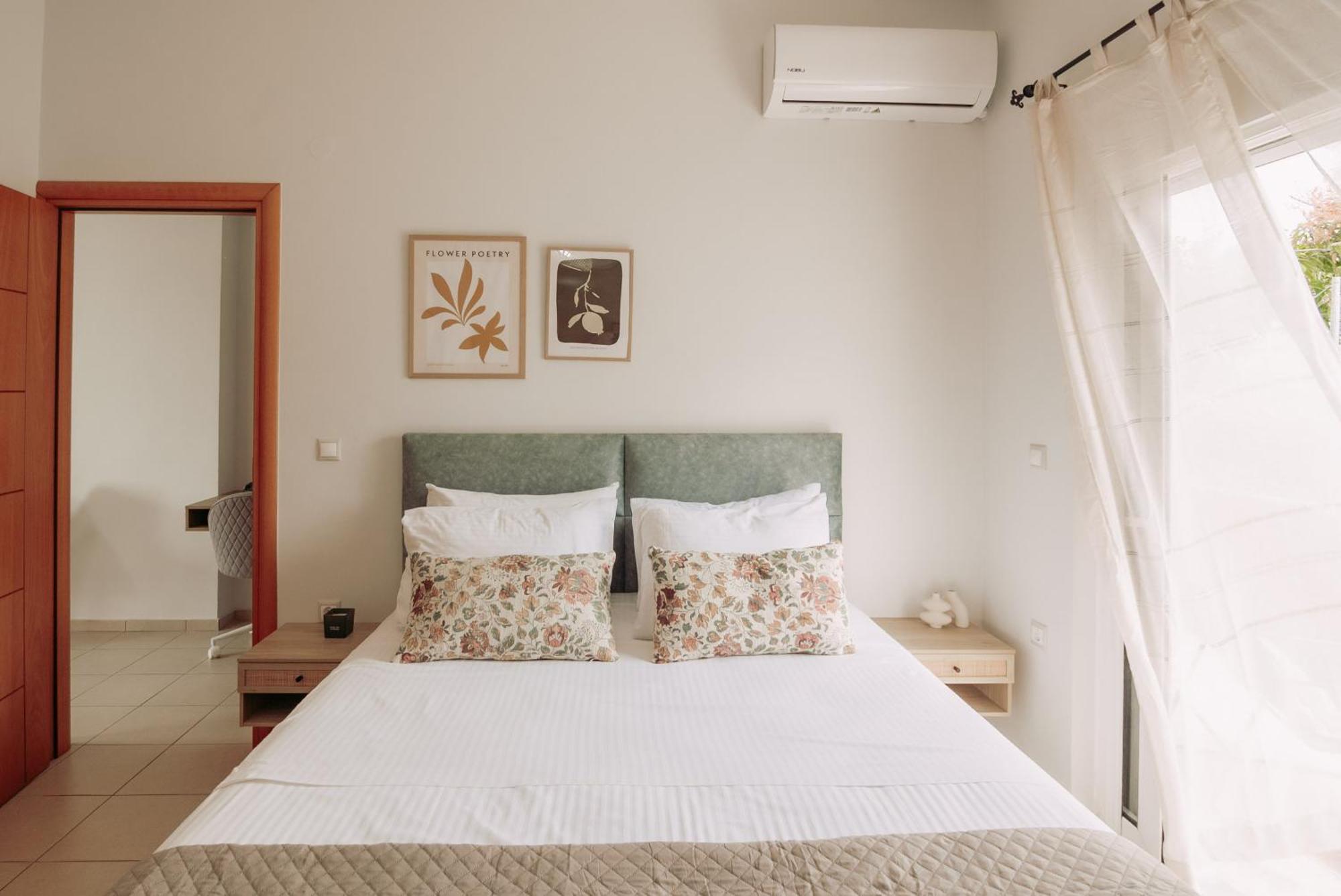 Summer Blue Apartments Chania Hriszí Aktí Haniá Kültér fotó